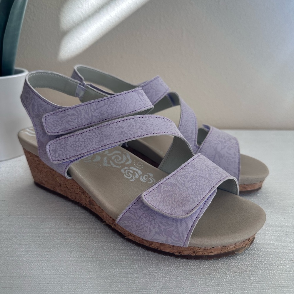 New Propet Lavender Adjustable Strap Cork Wedge Sandals Women’s 8